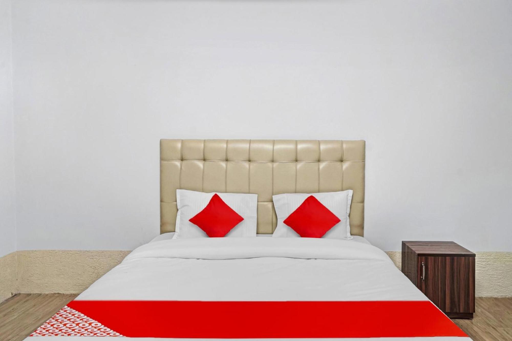 Hotel O Mr Crown To 4*